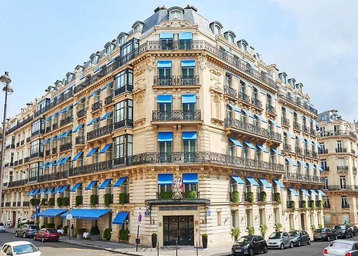 Hotel La Tremoille Paris